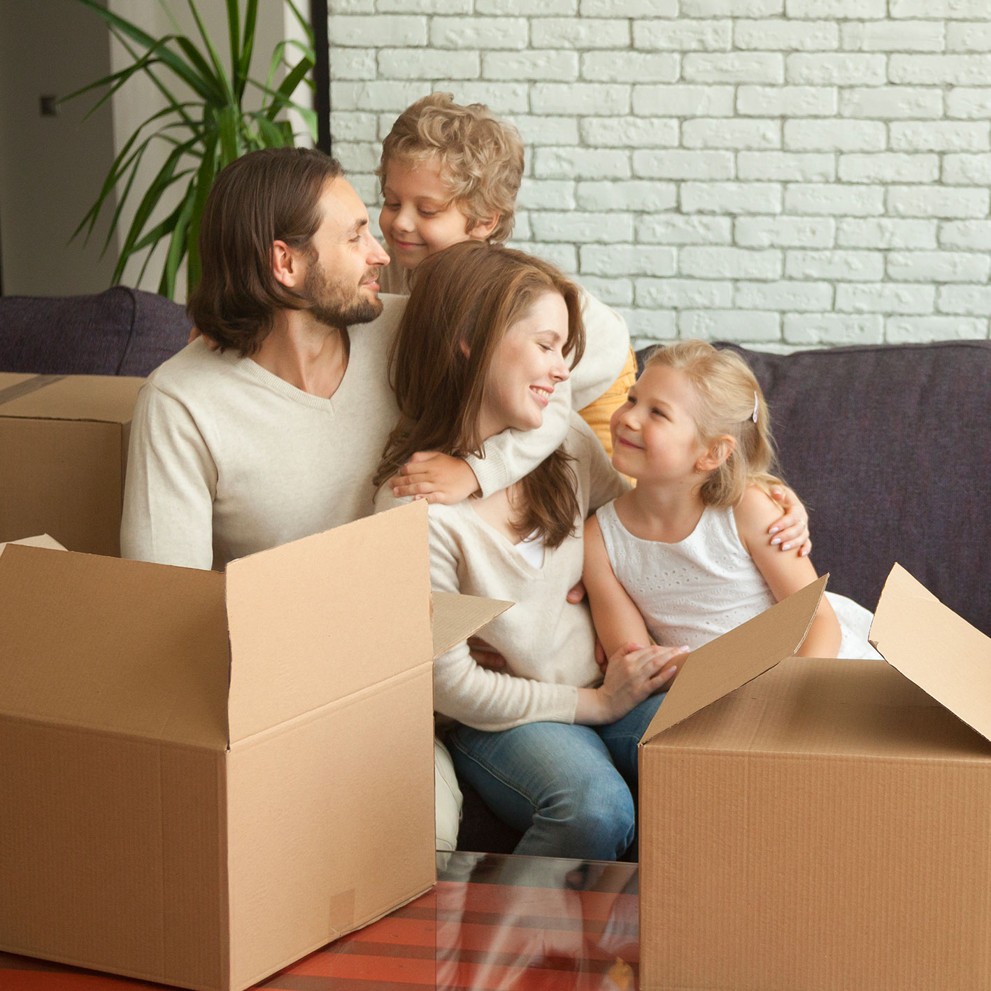 Le prêt immobilier Notre équipe d'experts du courtage immobilier vous accompagne à chaque étape de votre emprunt. Nous offrons à votre projet les meilleures conditions et avantages du marché.